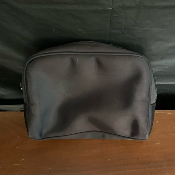 Chanel Toiletry Makeup Cosmetic Travel Pouch Bag Dual Zip Designer - Picture 4 of 4